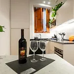 La Nicchia Apartment- Centralissimo Апартаменти Сієна