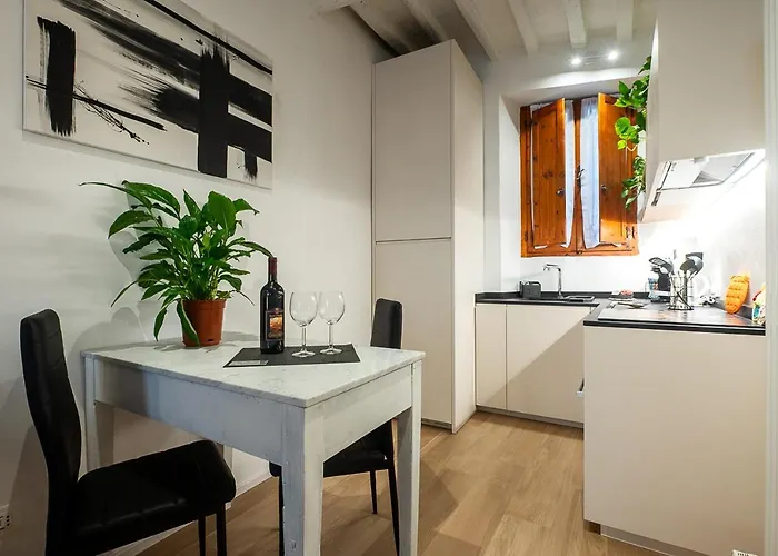 La Nicchia Apartment- Centralissimo